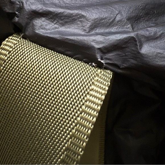 Aloha Collection Black Duffle Bag - Picture 5 of 8